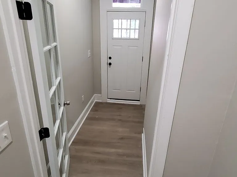 2744 Maryland Ave — Photo 6