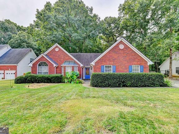 3rd image of 3079 Sweetbriar Walk