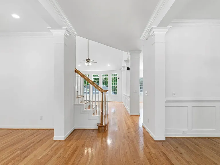 111 Sir Walker Ln — Photo 6