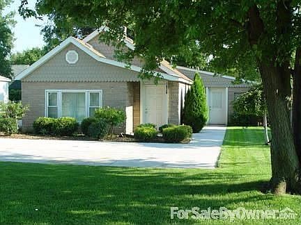 Front View : 2 Car Concrete Drive