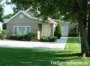 1806 Michigan St, Hammond, IN 46320