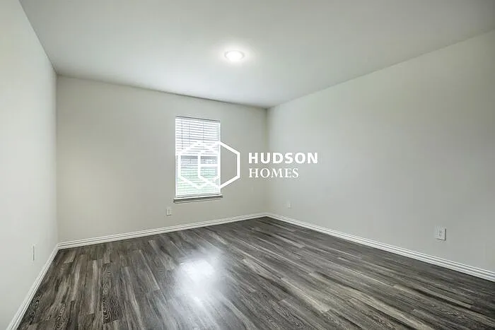 2034 Clay St — Photo 9