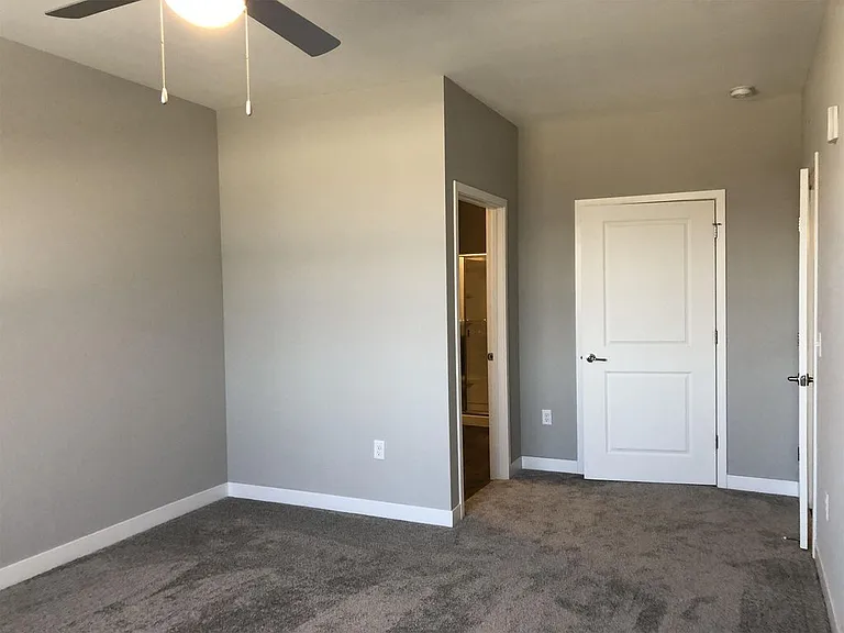 1673 McCleary Ln #3C — Photo 6