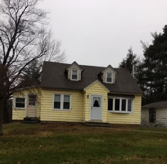 1st image of 10 Hillside Ave