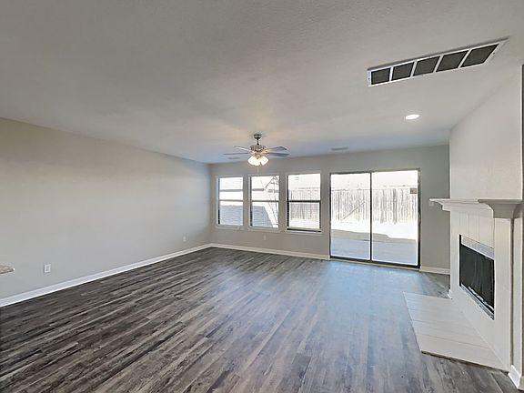 5th image of 4217 Broken Bend Blvd