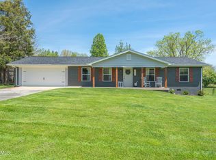 7428 Palmyra Dr, Knoxville, TN 37918