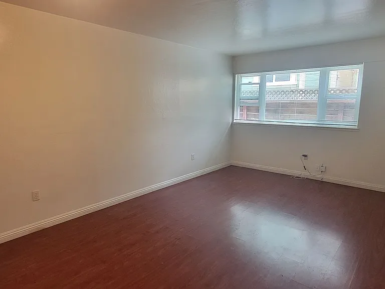 1932 Haste St #1 — Photo 8