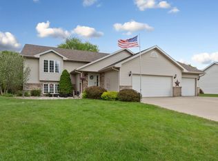 1905 Richway Ln SE, Owatonna, MN 55060