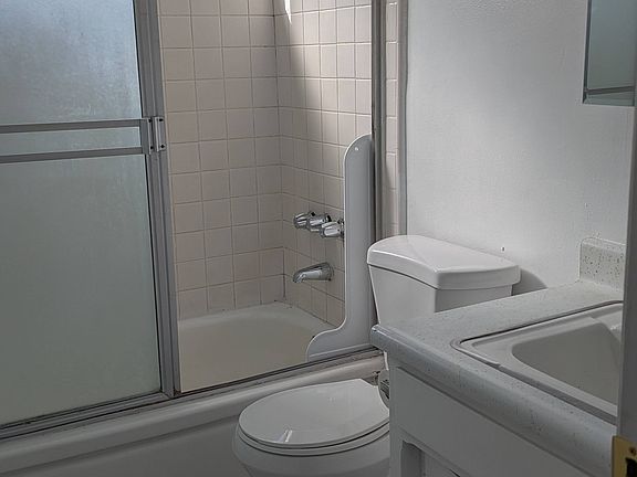 4th image of 16929 S Dalton Ave APT 7