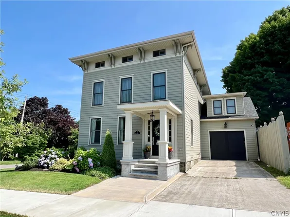 76 W Seneca St, Oswego, NY 13126