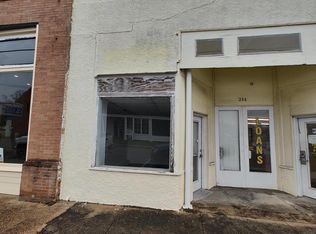 214 S State St, Abbeville, LA 70510