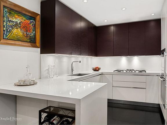 3rd image of 452 W 19th St APT 1D