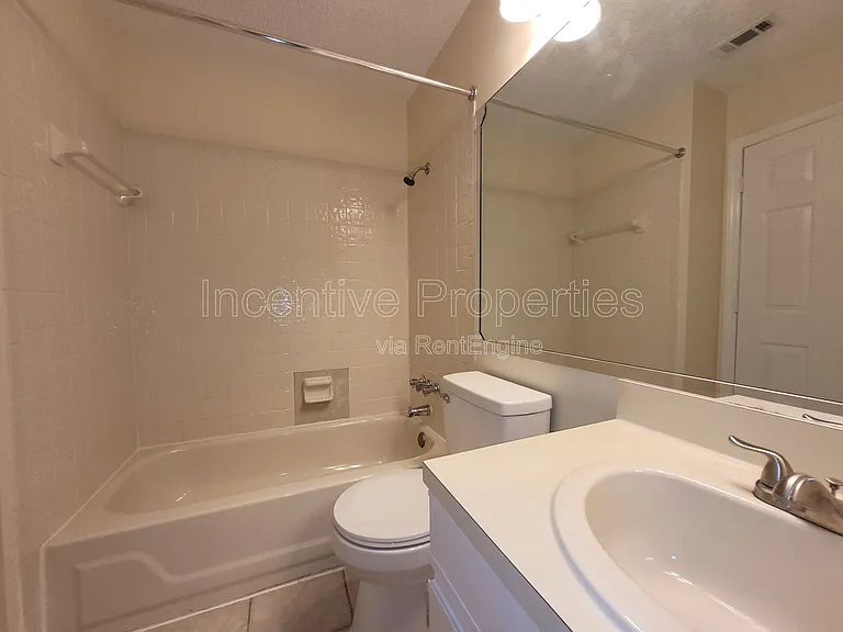 575 Bloomington Ct #24 — Photo 23