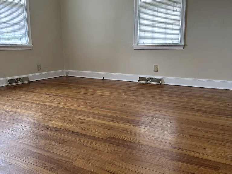 1022 Shull St — Photo 14