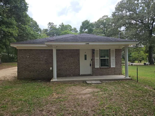 2040 E Roberts Rd, Pensacola, FL 32534