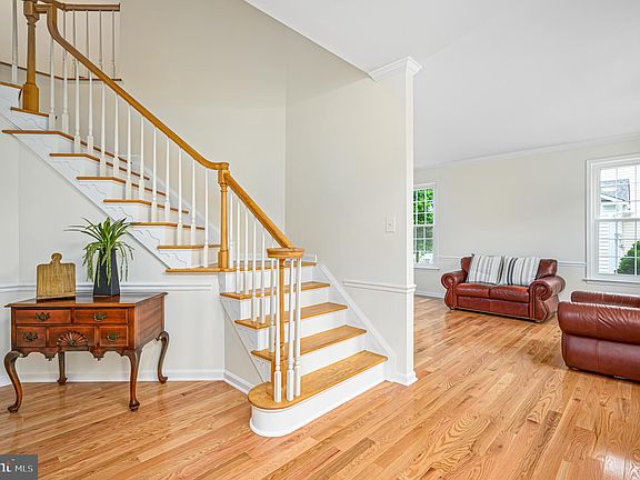 3rd image of 1517 Kingstream Cir