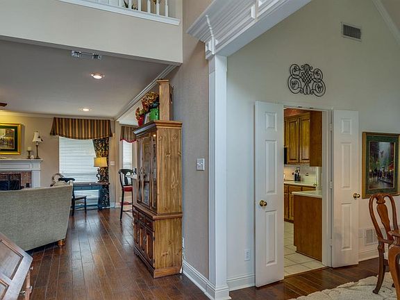 3rd image of 1605 Hill Creek Dr