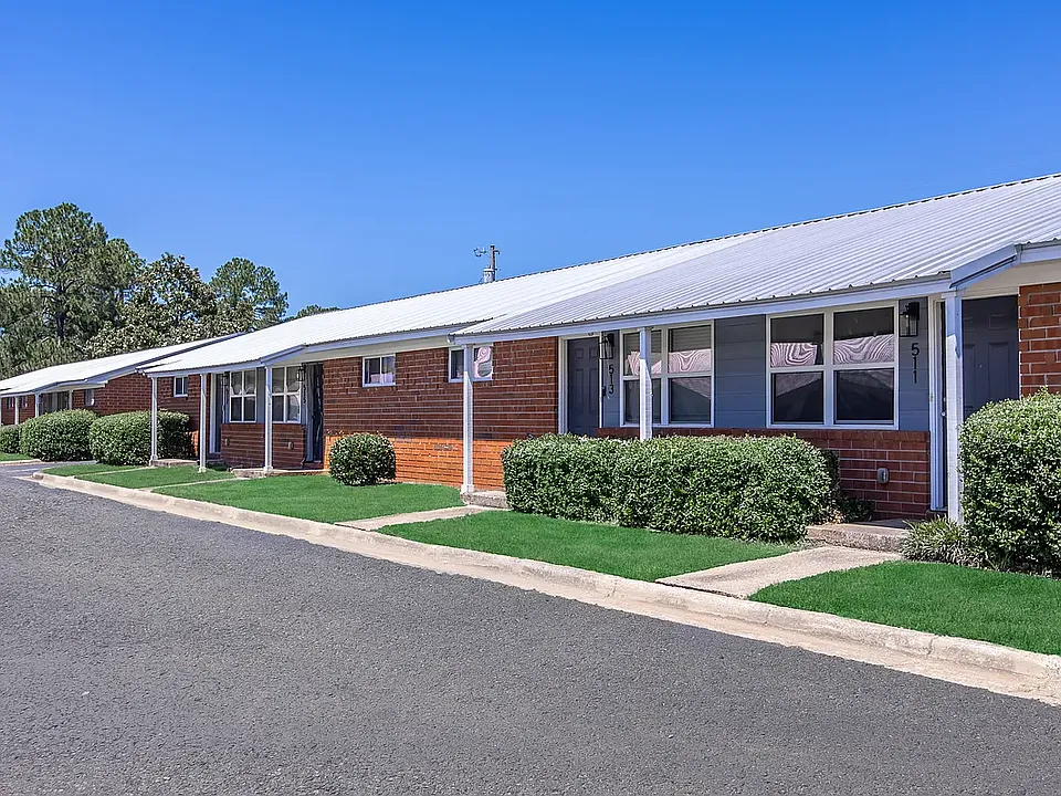 Stonegate Apartments
