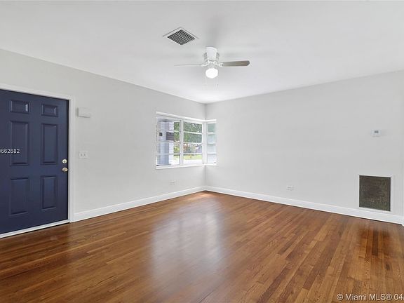 5th image of 971 Plover Ave