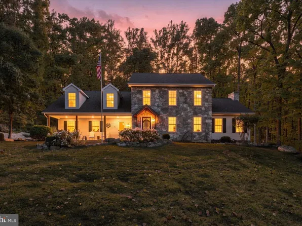 2405 Schaffer Rd, Pottstown, PA 19464