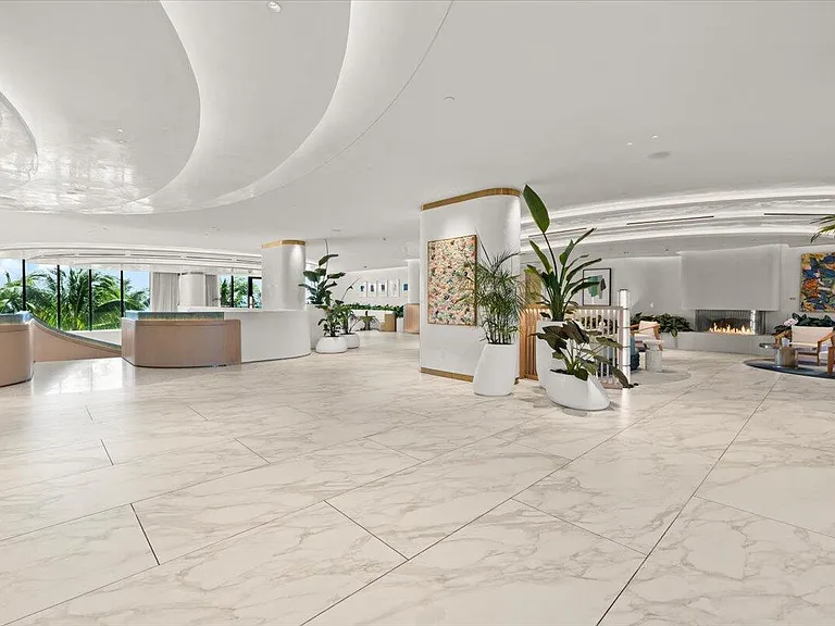 900 N Ocean Blvd #305 — Photo 32