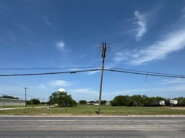 500 Lincoln Ave, Robstown, TX 78380