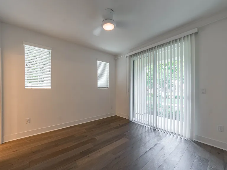 175 Lewis Ln — Photo 3