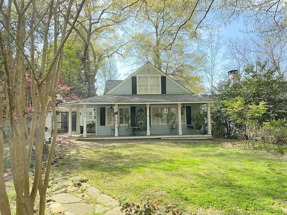 1st image of 104 McDonald St