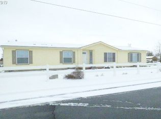 947 Barton Loop, Umatilla, OR 97882