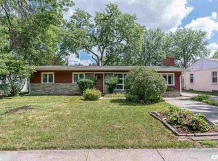 2655 Washington St, Davenport, IA 52804