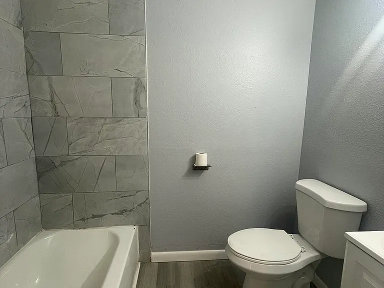 1834 Meharry Ave — Photo 9