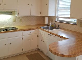 653 Crescent Rd, Columbus, OH 43204