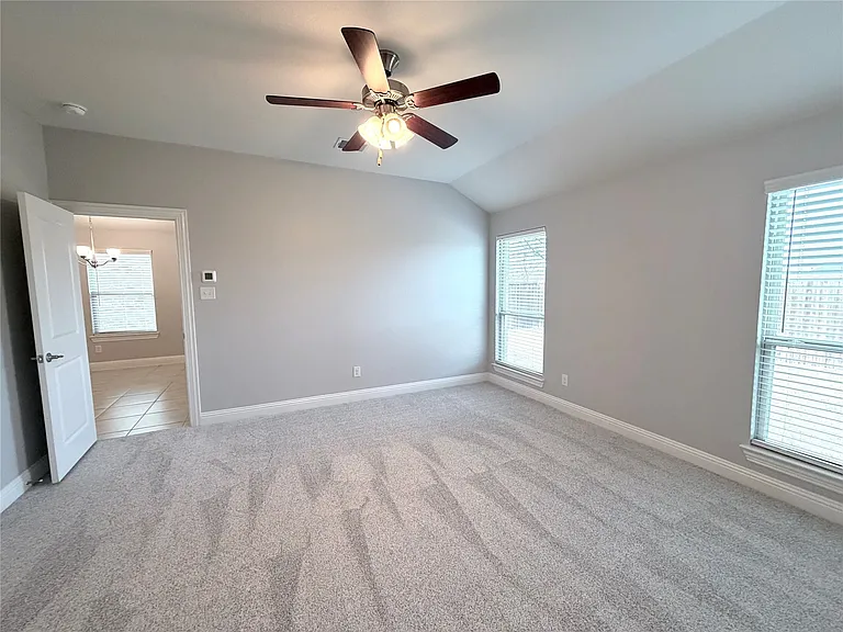 1205 Parker Dr — Photo 13