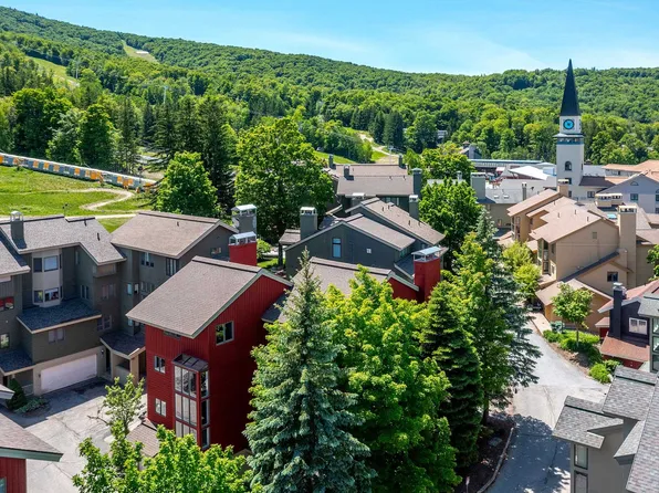 9 Mountain Reach Mews Road #9, Stratton, VT 05155