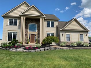 225 Emery Run, Rochester, NY 14612