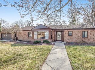 19954 Woodcrest St, Harper Woods, MI 48225