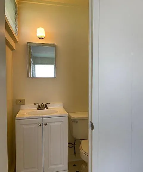 664 Ululani St — Photo 9