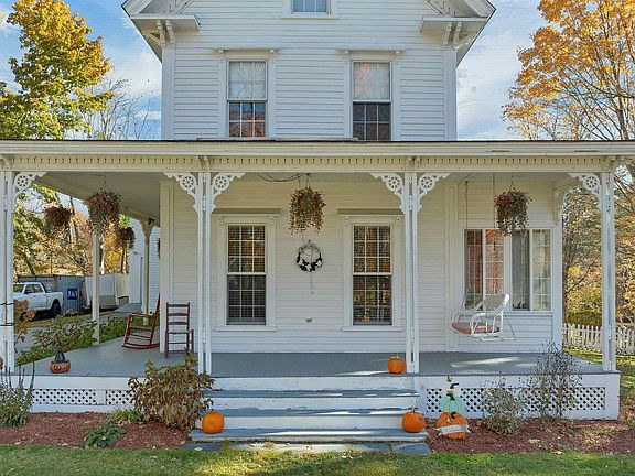 2nd image of 40 Old Wolfeboro Road