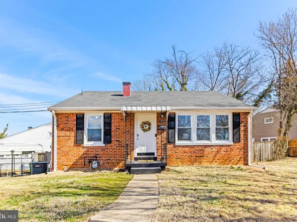 7816 Elroy Pl, Oxon Hill, MD 20745