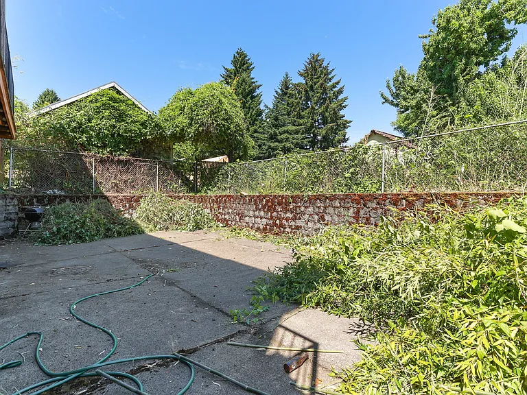2020 NE Rodney Ave #C — Photo 41