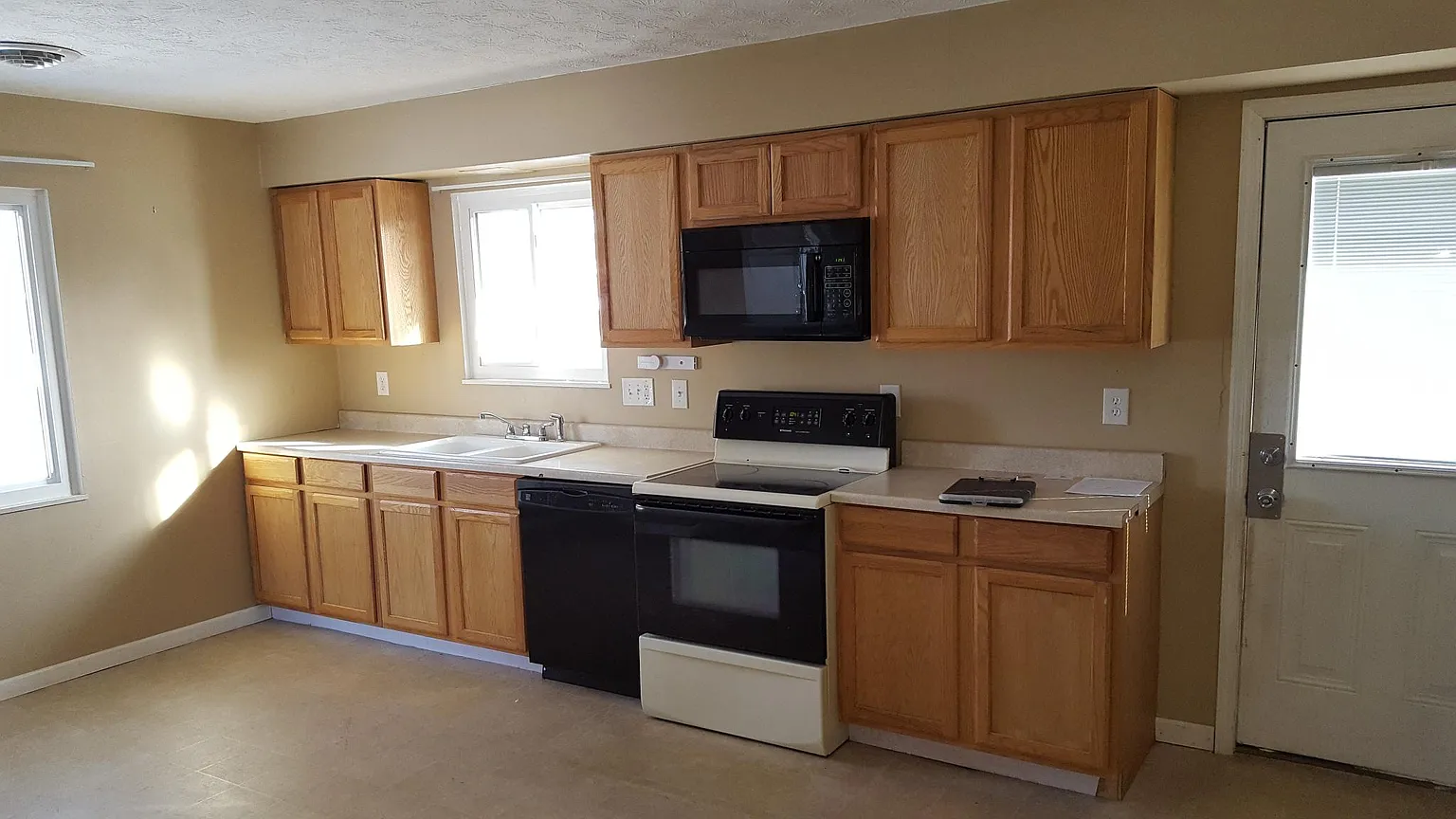 429 E Home Ave photo 1