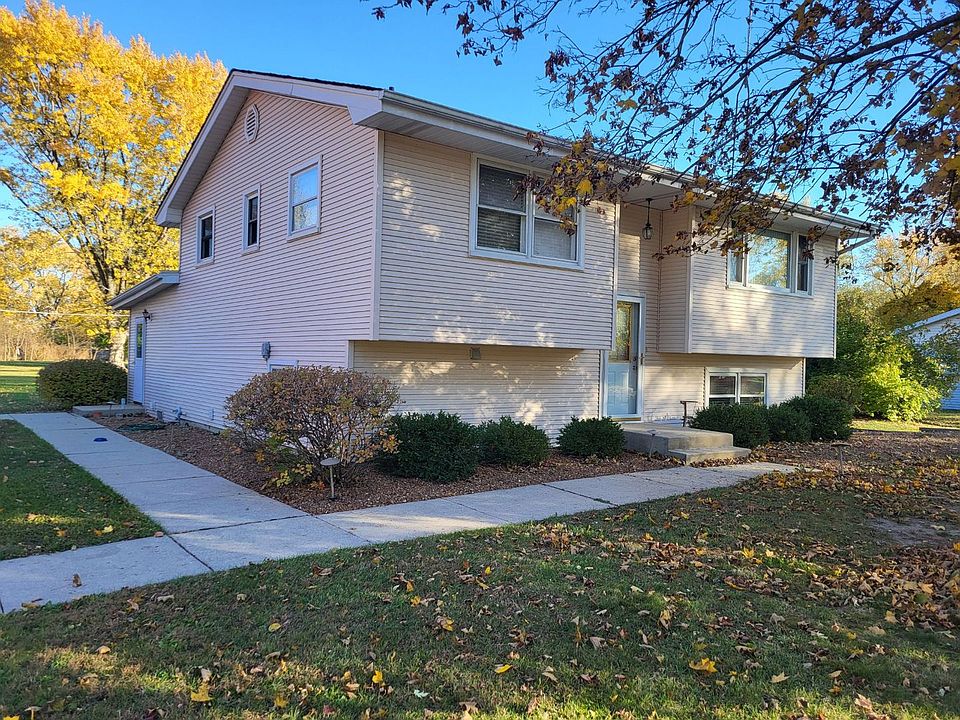 1785 Vista Dr, Wilmington, IL 60481 | Zillow