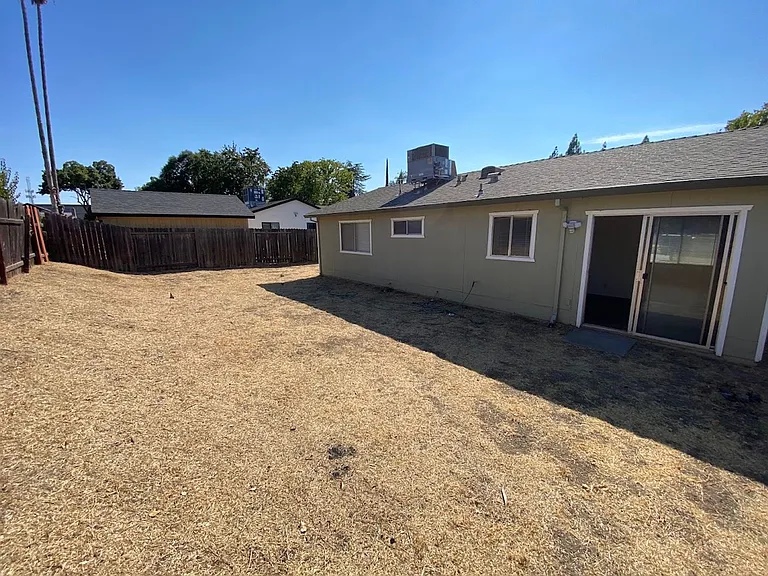 6804 Harlequin Way — Photo 19