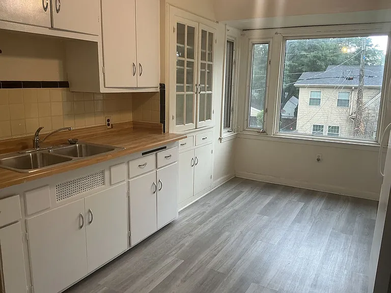8735 W Center St — Photo 1