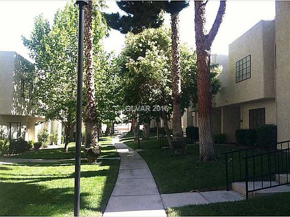 2nd image of 2646 Aracatuba Ave