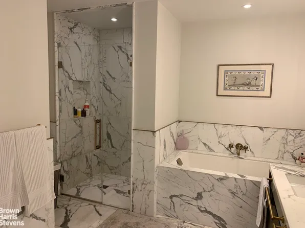 305 East 51st Street image 6 of 13