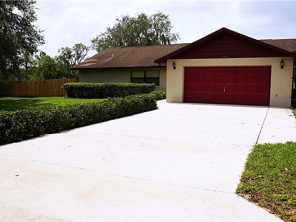 3rd image of 2618 Olive Ave