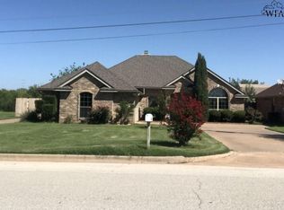 506 E Texas Ave #504, Iowa Park, TX 76367