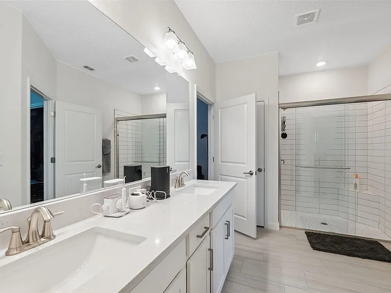 16787 Shell Bay Dr — Photo 14