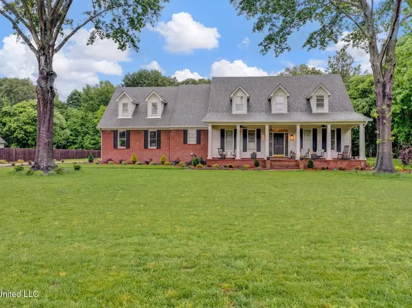 221 Cedar Grove Dr, Byhalia, MS 38611